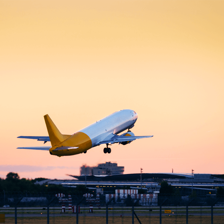 Aviao decolando